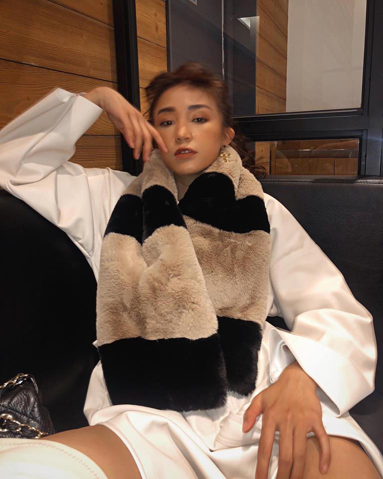 Khoe ảnh mặc váy cưới làm cô dâu xinh đẹp, BB Trần thông báo chuẩn bị lên xe hoa?-14