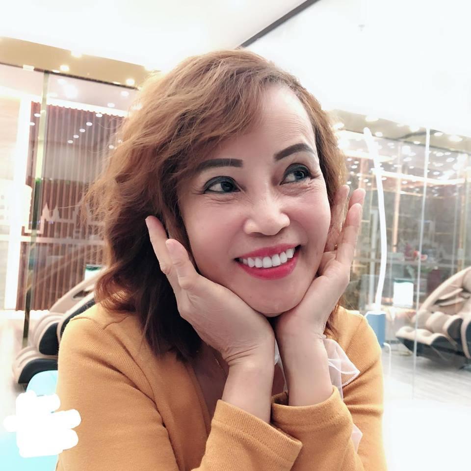 Chi tiền bằng cả gia tài trồng nguyên hàm răng sứ, cô dâu 61 tuổi tái xuất trẻ đẹp: Đáng đồng tiền bát gạo-1
