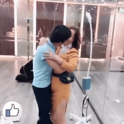 Chi tiền bằng cả gia tài trồng nguyên hàm răng sứ, cô dâu 61 tuổi tái xuất trẻ đẹp: Đáng đồng tiền bát gạo-3