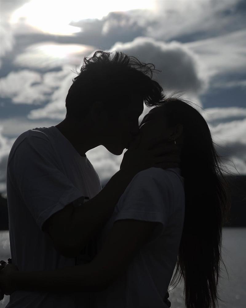 Nổi tiếng sau vụ ly hôn đình đám với Lâm Vinh Hải, dancer Lý Phương Châu ngày càng hở bạo-3