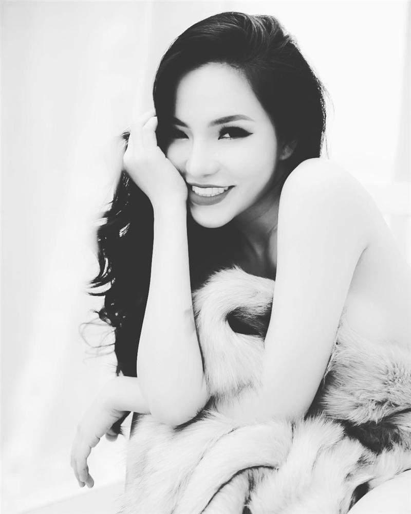 Nổi tiếng sau vụ ly hôn đình đám với Lâm Vinh Hải, dancer Lý Phương Châu ngày càng hở bạo-9