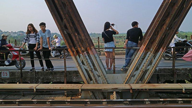 Cô gái Hà thành mạo hiểm tính mạng chỉ để có một bức ảnh đẹp-4