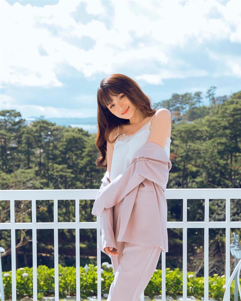 Hương Giang Idol đi ngược chiều khi bàn luận về người thứ 3 khiến dân mạng xôn xao-2