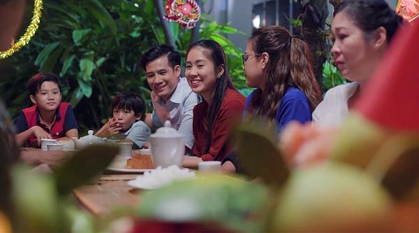 Gạo nếp gạo tẻ tập 80: Ngồi trong tù mà Thúy Ngân vẫn lớn tiếng trách cha mắng chị không giúp mình-10