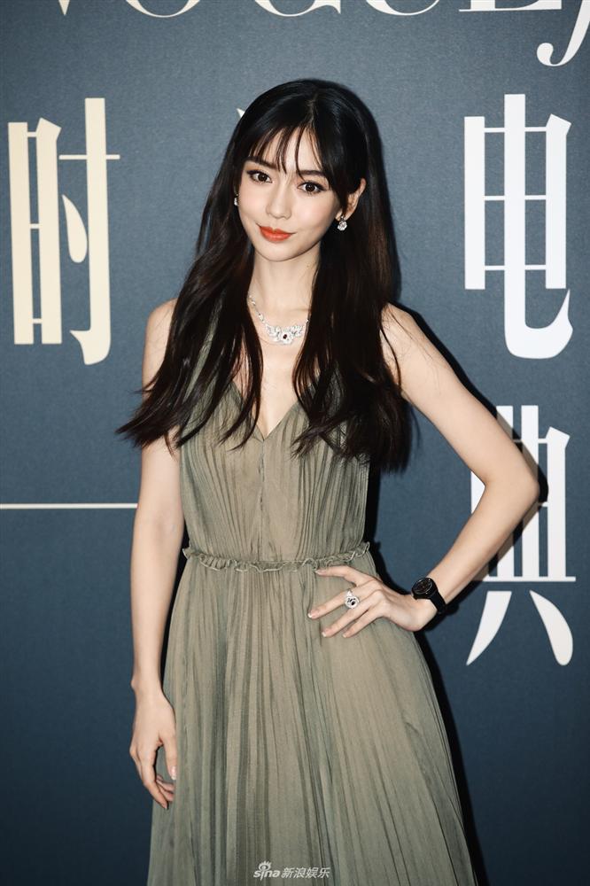 Thảm đỏ hot nhất Cbiz hôm nay: Triệu Vy so kè nhan sắc bên dàn mỹ nhân đàn em Dương Mịch, Angela Baby-5