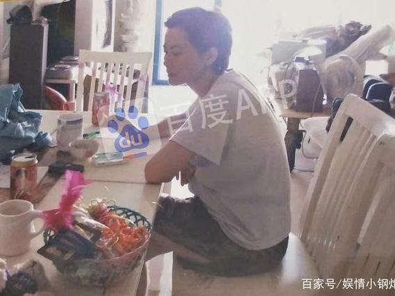 Gia đình tổ chức lễ tưởng nhớ Lam Khiết Anh tại nhà thờ-3