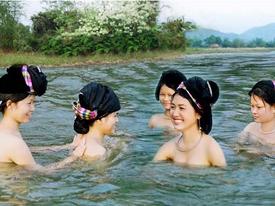 Bí ẩn dòng suối khiến con gái Thanh Hóa xuống 'tắm tiên' là có làn da trắng nõn Bí ẩn dòng suối khiến con gái Thanh Hóa xuống 'tắm tiên' là có làn da trắng nõn