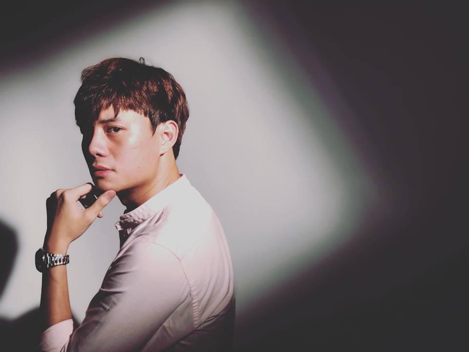 Hồ Quang Hiếu khẩn thiết van xin sự quan tâm của vợ thiên hạ, người yêu quốc dân-2