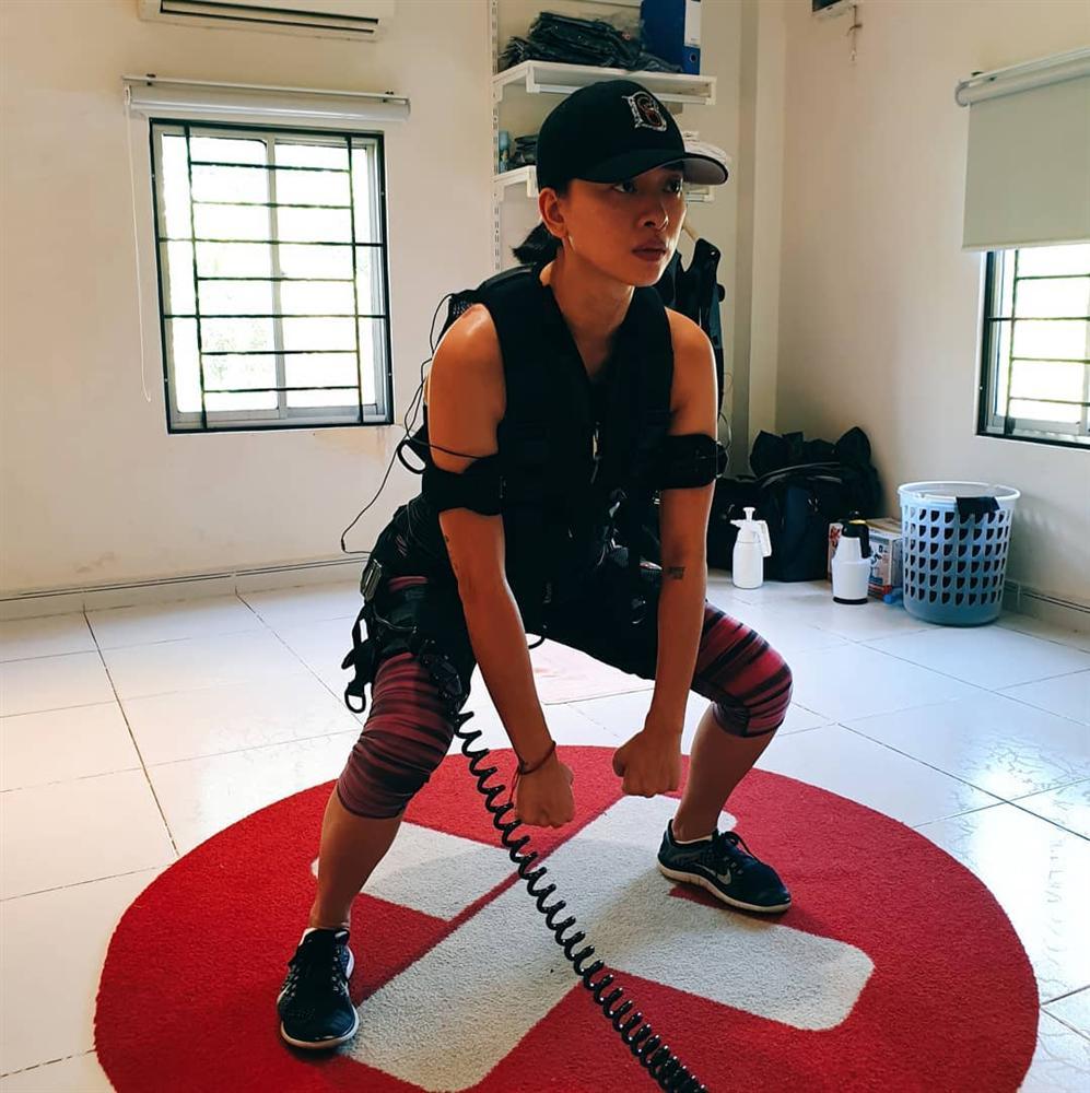 Hồ Quang Hiếu khẩn thiết van xin sự quan tâm của vợ thiên hạ, người yêu quốc dân-7