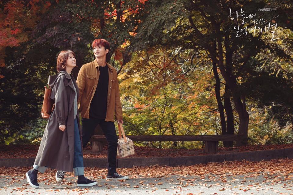 Mỹ nhân Hoàng tử gác mái tổ chức sinh nhật giản dị cùng hội chị em showbiz-5