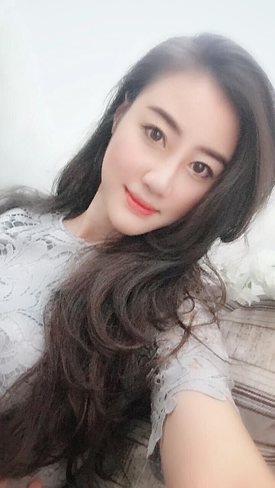 Tìm ra nữ cổ động viên HOT hơn cả chiến thắng 3 - 0 trong ngày đầu ra quân của đội tuyển Việt Nam tại AFF Cup 2018-5