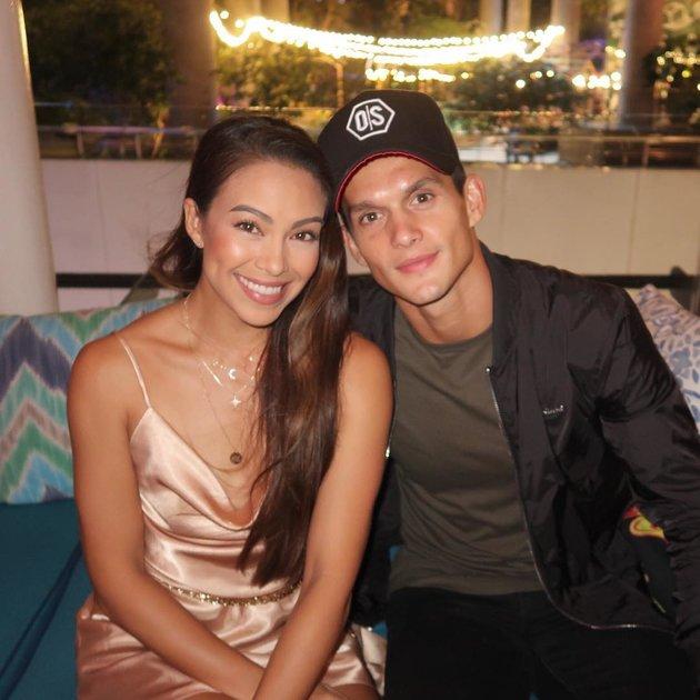 Mỹ nam ĐT Thái Lan và cuộc tình đẹp như cổ tích với cô vợ vừa xinh đẹp lại tài giỏi-5