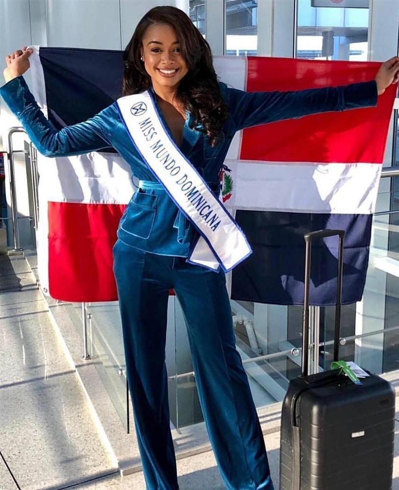 Sát giờ khởi hành sang Trung Quốc, Tiểu Vy bất ngờ lọt top 15 người đẹp sáng giá nhất Miss World 2018-8