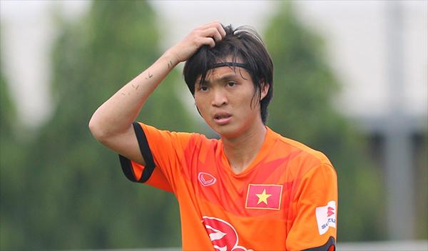 Xác định danh tính và lý do cầu thủ gửi email xin book vé show ca nhạc Hà Anh Tuấn-2