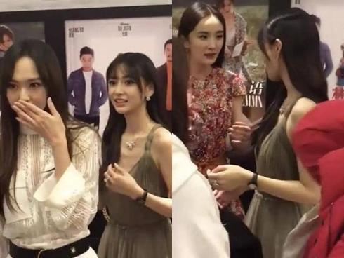 Dương Mịch và Đường Yên đứng gần nhau nhưng không nói chuyện