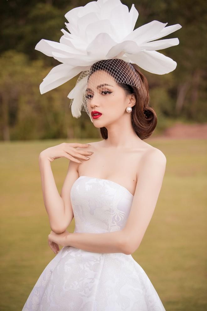 Hương Giang Idol liên tục gây sốt với tư duy ngược chiều, một mình một lối về tiền, đàn ông, người thứ 3...-6