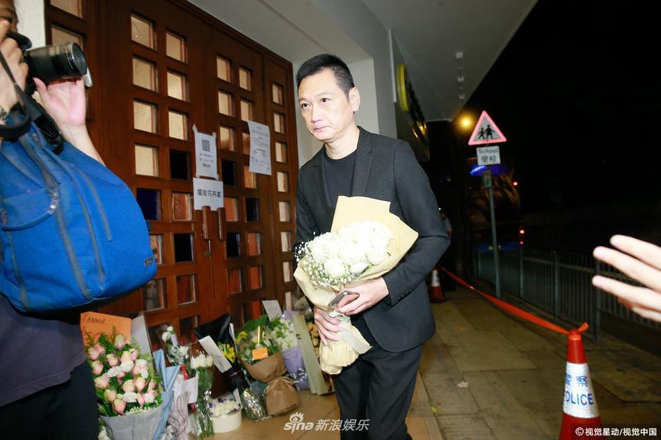 Dàn sao hạng A Hong Kong không kìm nổi sự đau xót khi đến viếng lễ tang ngọc nữ bạc mệnh Lam Khiết Anh-10