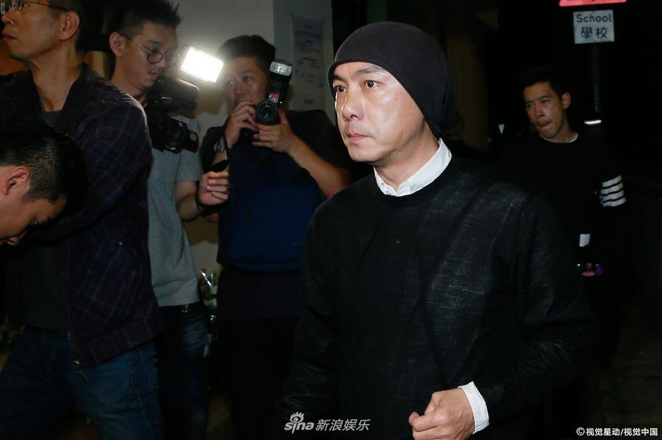 Dàn sao hạng A Hong Kong không kìm nổi sự đau xót khi đến viếng lễ tang ngọc nữ bạc mệnh Lam Khiết Anh-2