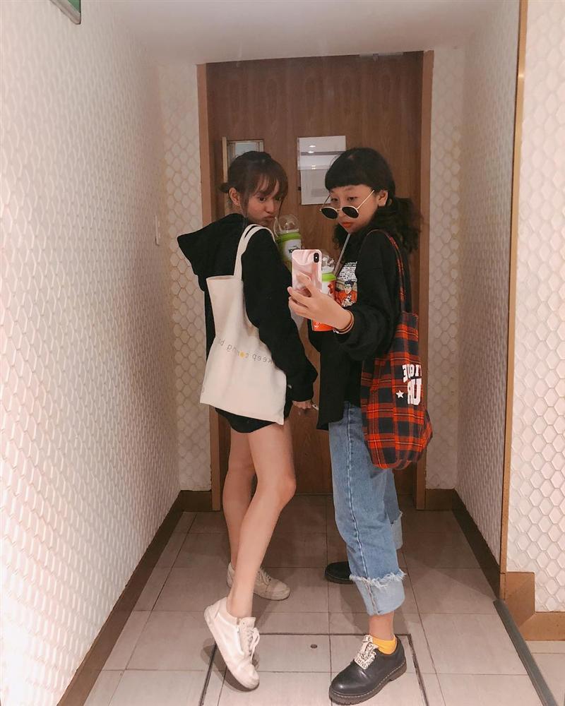 Gió lạnh về, tham khảo ngay bí kíp mặc đẹp từ street style của Chi Pu, Châu Bùi, Trinh Phạm đi thôi!-5