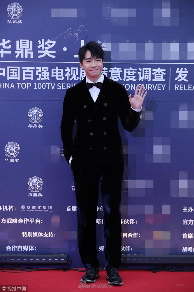 Đát Kỷ Ôn Bích Hà lộ mặt cứng đờ, đọ sắc bên các đàn em Trương Quân Ninh, Ngô Cẩn Ngôn-6