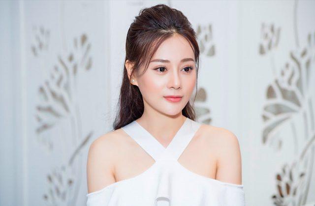 Cận cảnh nhan sắc của Quỳnh búp bê Phương Oanh sau 1 tháng phẫu thuật thẩm mỹ-1