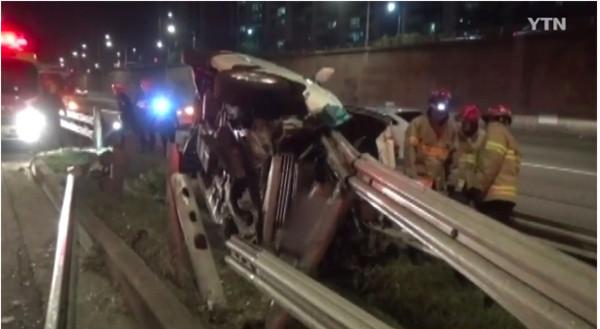 Nam diễn viên Cô dâu thuỷ thần gặp tai nạn, xe ô tô nát vụn-2