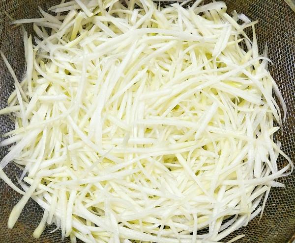 Tối nay ăn gì: Gỏi đu đủ kiểu Thái nâng cao chất lượng bữa cơm-2