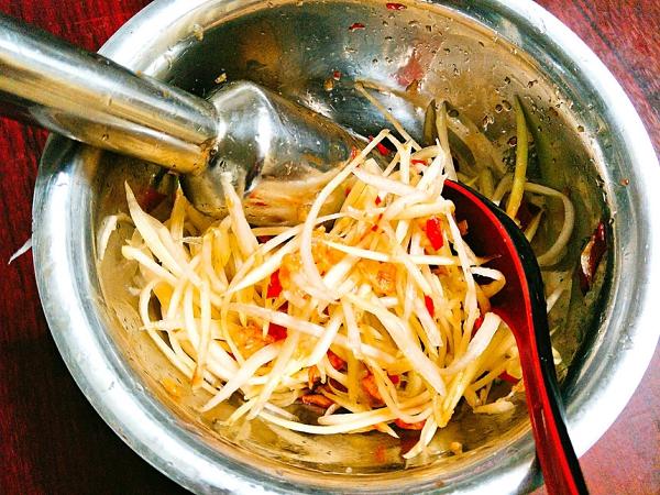 Tối nay ăn gì: Gỏi đu đủ kiểu Thái nâng cao chất lượng bữa cơm-5