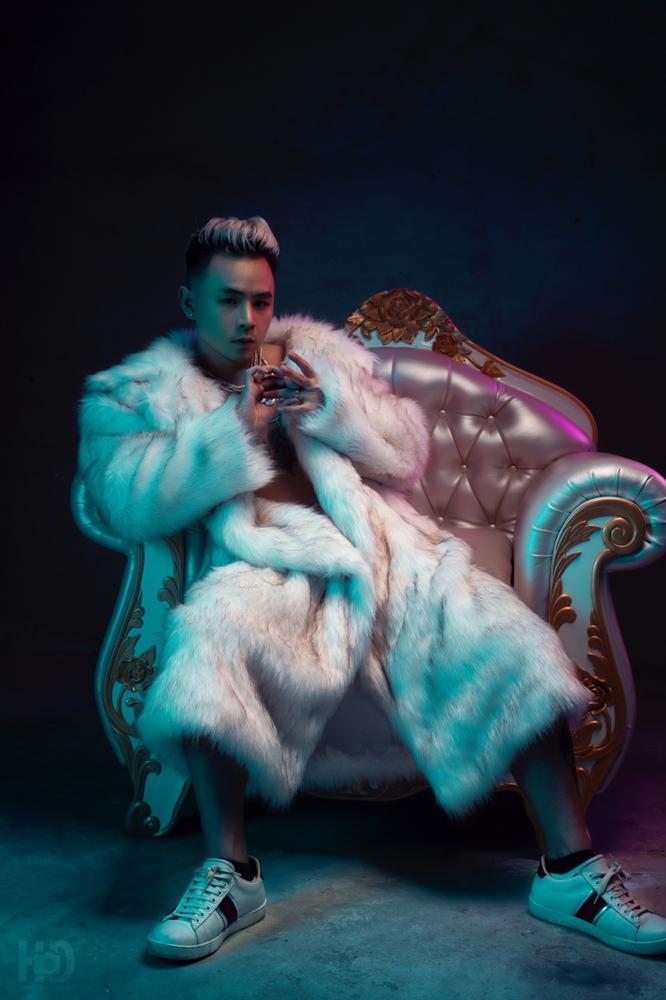 Quý ông từng được Lại Văn Sâm khen ngợi Binz đang là cái tên được săn lùng nhất giới Underground-1