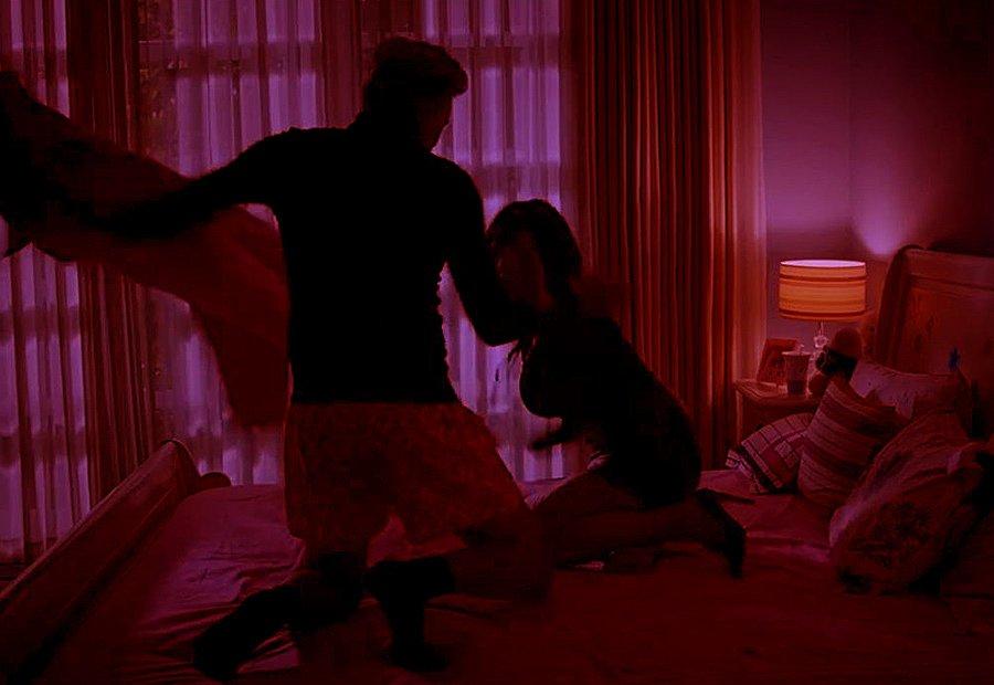 Diễn viên bỏ tiền sang Thái nâng ngực để tự tin đóng cảnh nóng-4