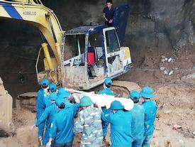 Hòa Bình: Tìm thấy một thi thể trong vụ sập hầm vàng Hòa Bình: Tìm thấy một thi thể trong vụ sập hầm vàng