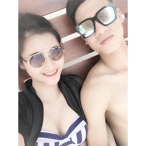 Không ngờ dàn WAGs tuyển Việt Nam lại có cô gái gợi cảm thế này!-4