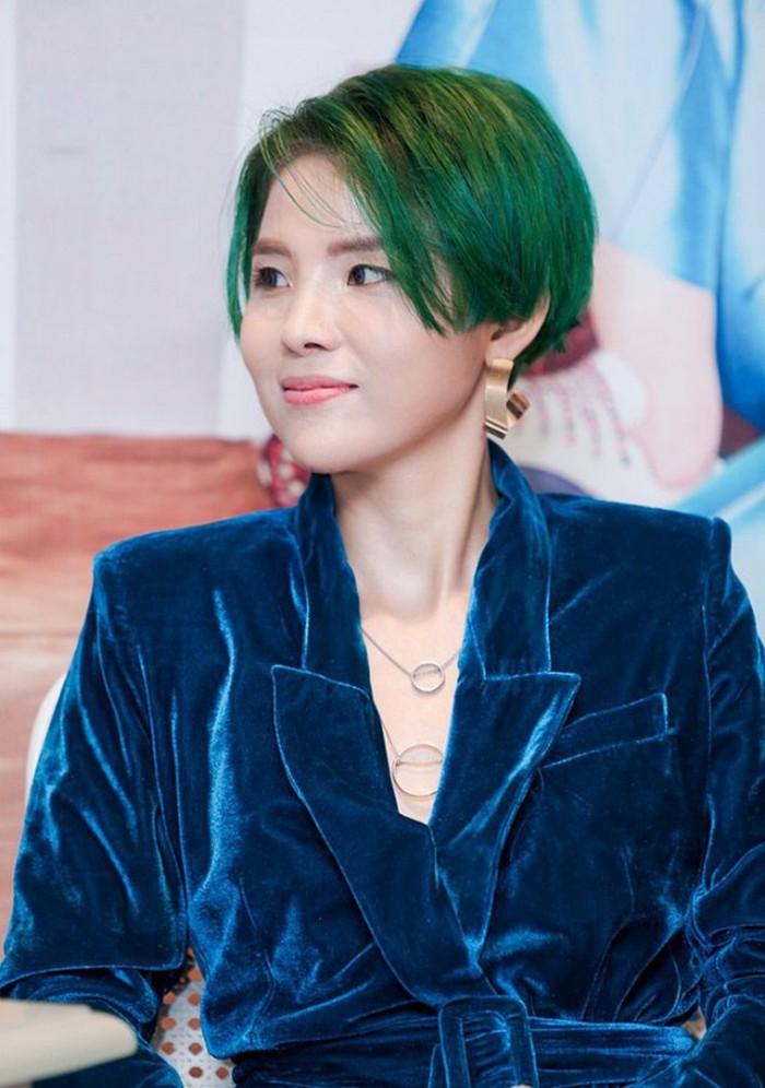 Đổi sắc nhanh như tắc kè hoa, Vũ Cát Tường chính thức tiếm ngôi nữ hoàng tóc màu trong Vbiz-3