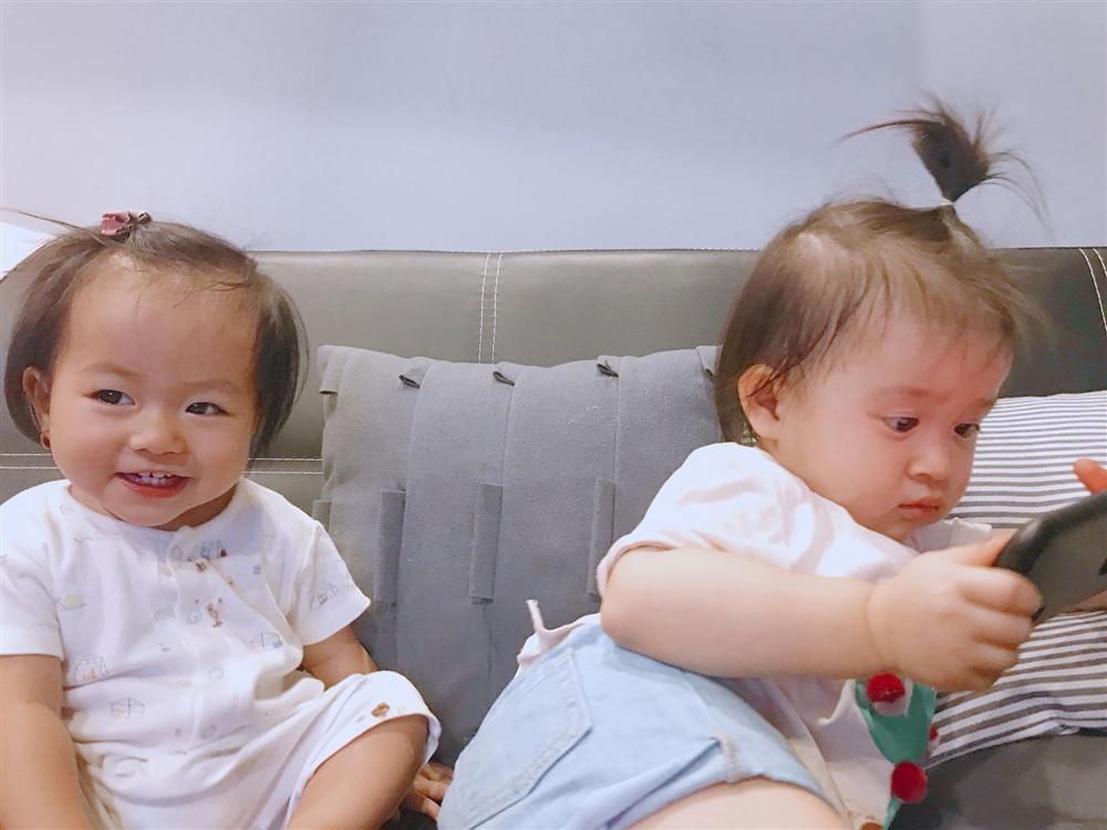 Anh trai Bảo Thy coi vợ là hoa hậu đời mình khi nhan sắc bà xã bị mang ra so sánh với Trần Tiểu Vy-4