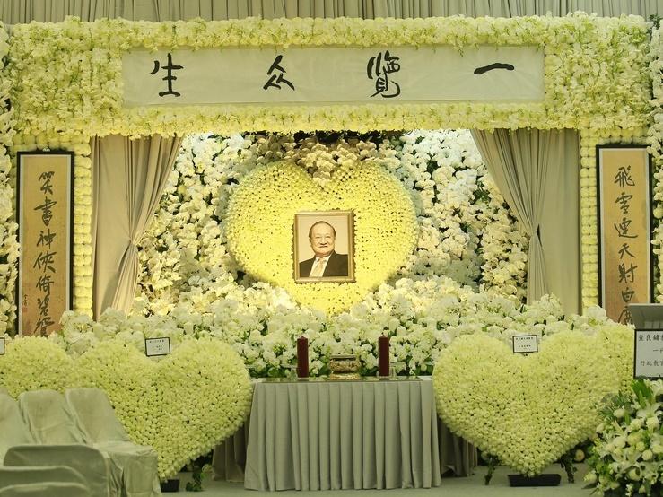 Tỷ phú Jack Ma, Trần Kiều Ân cùng nhiều nghệ sĩ vội vã đến Hong Kong dự tang lễ Kim Dung-14