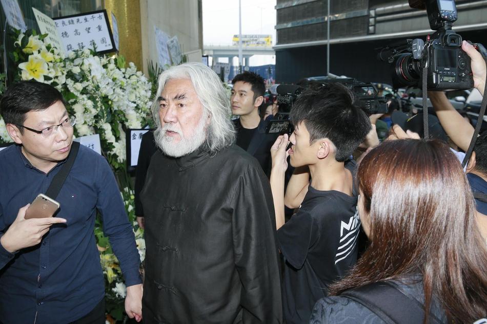 Tỷ phú Jack Ma, Trần Kiều Ân cùng nhiều nghệ sĩ vội vã đến Hong Kong dự tang lễ Kim Dung-3