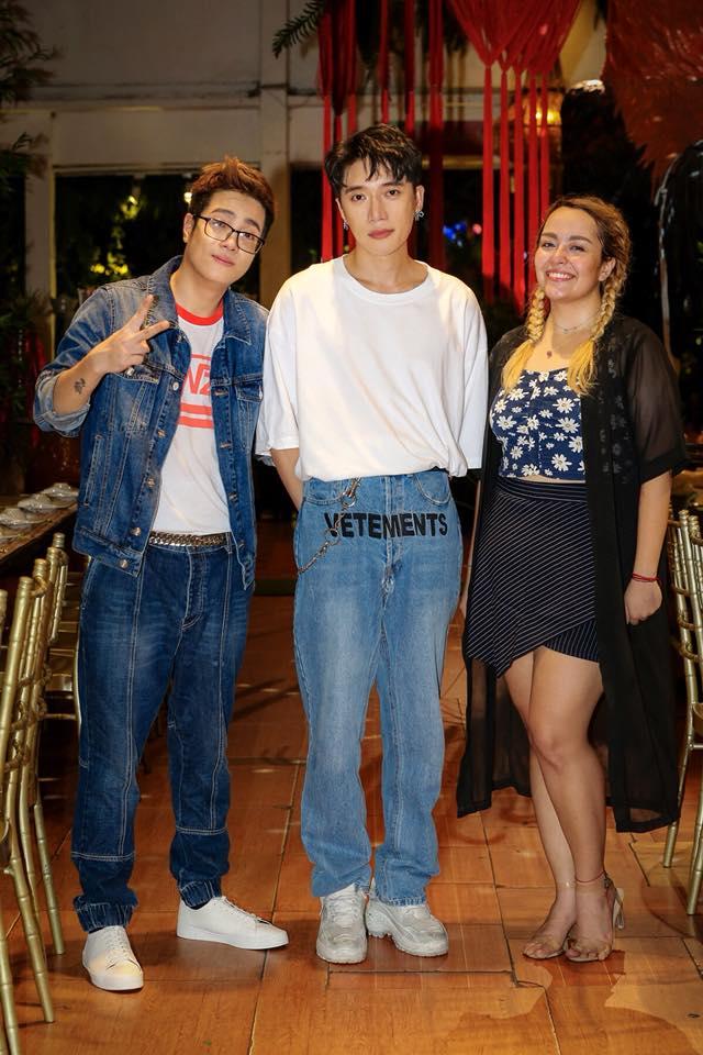 Phản ứng cực kỳ đáng yêu của Bùi Anh Tuấn khi bị fan hỏi giá bộ đồ mặc trên người-5