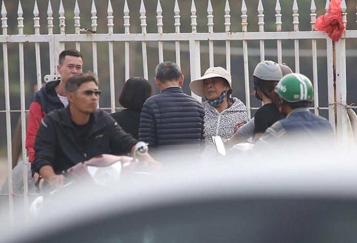 Phe vé chặn xế hộp, tung hoành hét giá 4 triệu/cặp vé-3