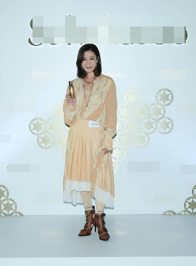 Chất như Nhàn Phi Xa Thi Mạn mà cũng nhiều lần mặc xấu ê chề thế này!-3