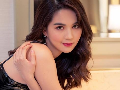 Ngọc Trinh nhậm chức CEO, khoe lương thưởng một tháng hơn 400 triệu đồng