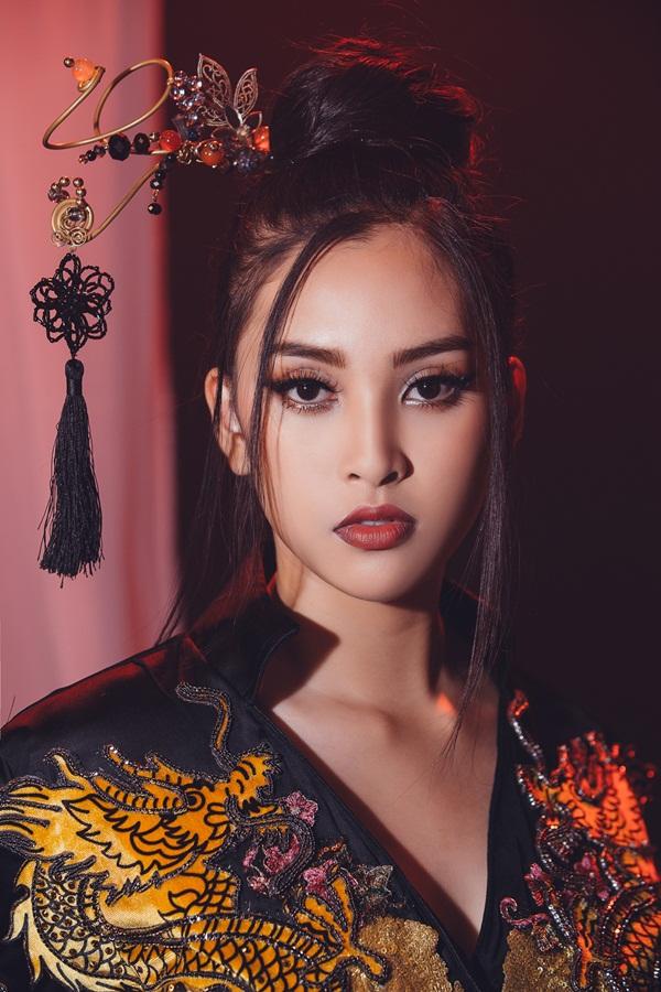 Thi tài năng tại Miss World 2018, Tiểu Vy bất ngờ khoe giọng hát với Lạc trôi của Sơn Tùng M-TP-2