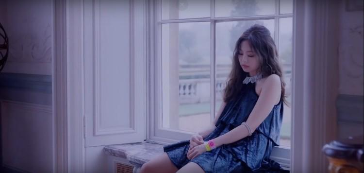 Đã mắt khi bóc giá đồ hiệu trong MV SOLO của Jennie (Black Pink)-1