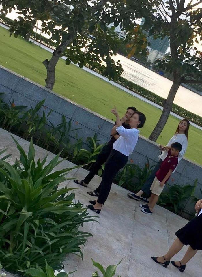 Công khai sắp về chung nhà, Đàm Thu Trang và Cường Đô La giờ chẳng còn ngần ngại ôm ấp nhau giữa chốn đông người-7