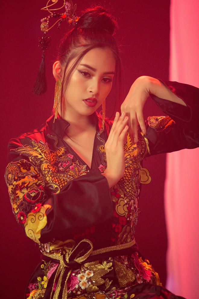 3 yếu tố giúp Tiểu Vy ghi điểm trong những ngày đầu tiên chinh chiến tại Miss World 2018-16