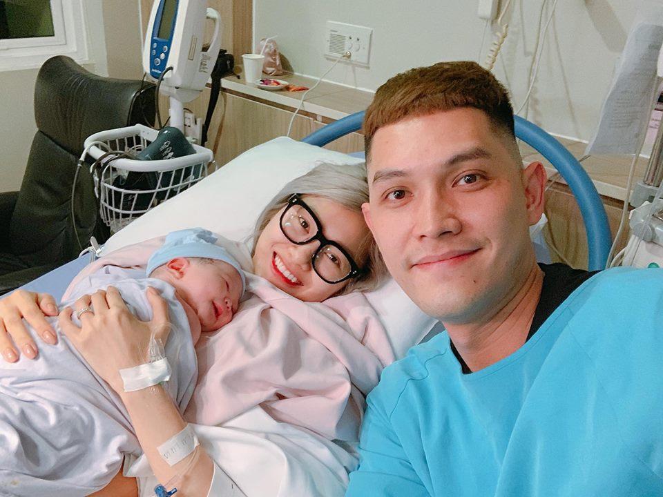 Chồng làm cơ trưởng thì đã sao? Em gái Quang Vinh còn khiến hội bỉm sữa xuýt xoa khi đẻ ở bệnh viện sang như khách sạn 5 sao-8