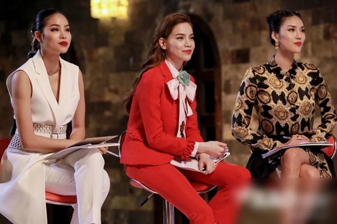 LẶP LẠI NGẪU NHIÊN: Qua 3 mùa The Face, luôn xuất hiện 1 nhân tố ăn mặc lạc quẻ-1