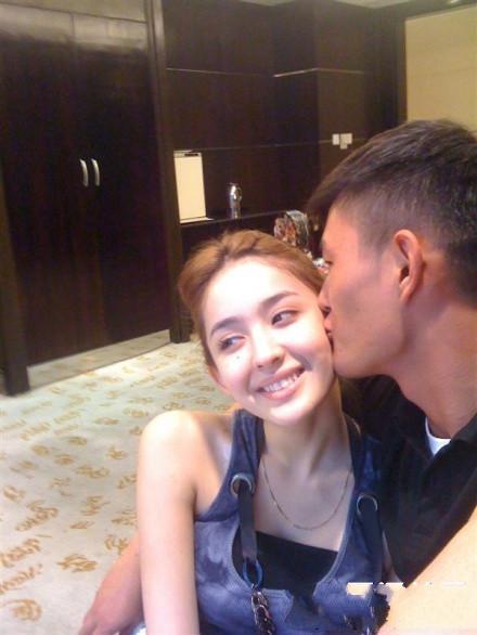 Mỹ nhân Tân Cương Cổ Lực Na Trát tiếp tục bị tung video nhạy cảm với bạn trai cũ thời đại học-3