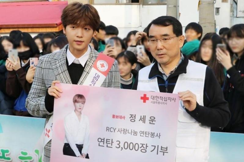 Dân mạng lại ngây ngất với hình ảnh Song Hye Kyo vô cùng nữ tính dù cắt tóc ngắn-7