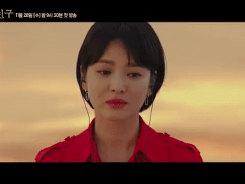 Dân mạng lại ngây ngất với hình ảnh Song Hye Kyo vô cùng nữ tính dù cắt tóc ngắn