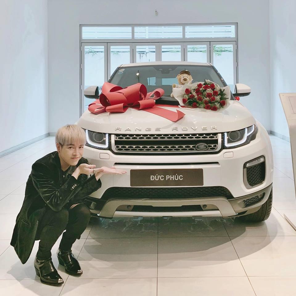 Đức Phúc vừa khoe mua được ô tô xịn sau nhiều năm cày bừa, Hòa Minzy đã công khai đòi nợ đàn em-2